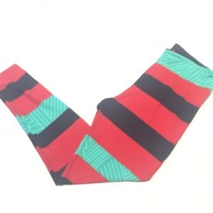 LuLaRoe Tall and Curvy Leggings